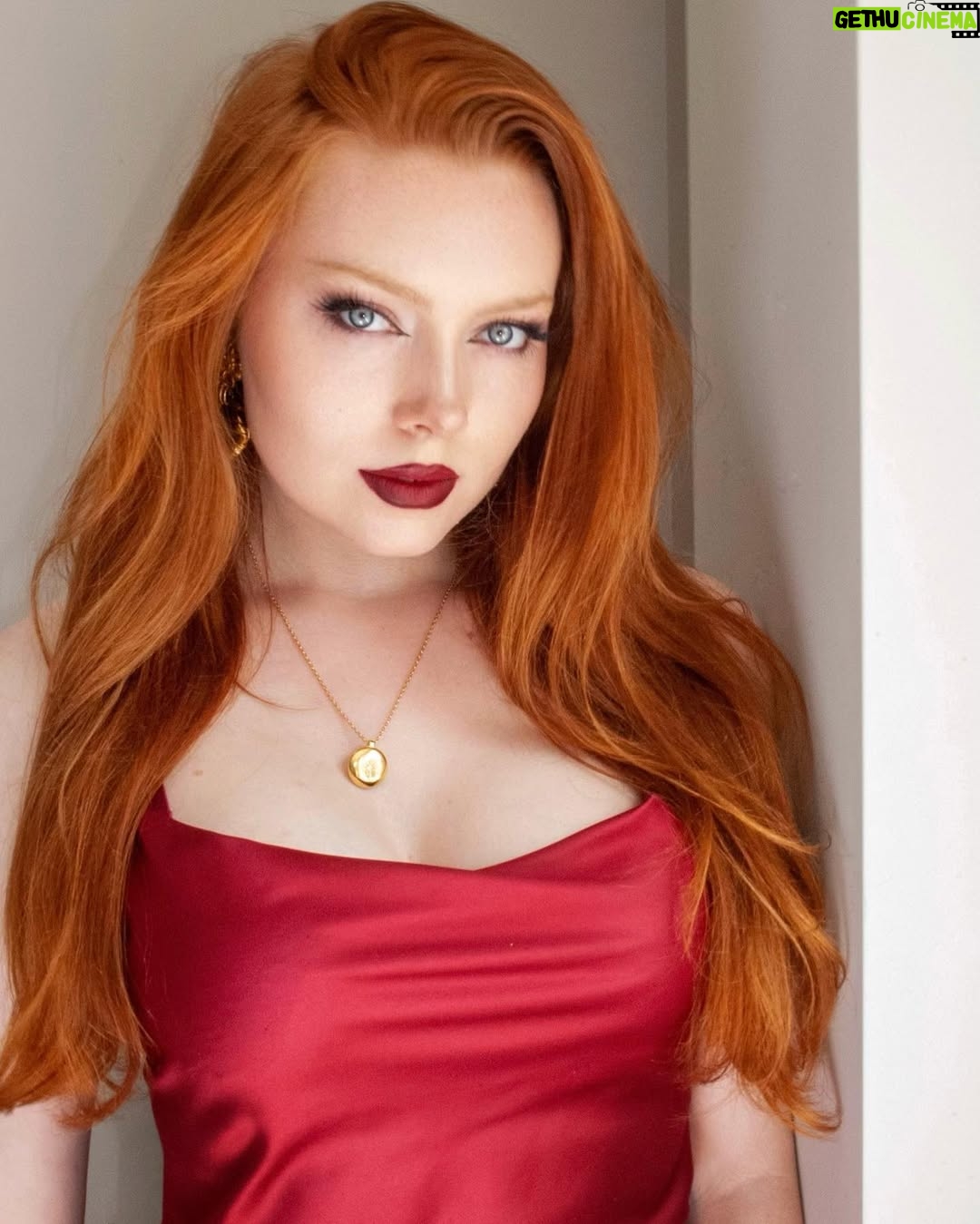 Mia Isabella - 12.7K Likes - 🌹🌹🌹
.
.
.
.
.
.
.
.
.
.
#redhair #redhaired #ruiva #ruivas #redheadsofinstagram #redhairgirl #gingergirl  #model #fashion #londonfashion #ruivanatural #curls #model #ginger #gingergirl #naturalhair #ruivante #beauty #londonmodel #londonmodels #modelling #naturalred #redheadsdoitbetter  #redheadshavemorefun #redheadmodel #naturalredhead #naturalredheads #longredhair