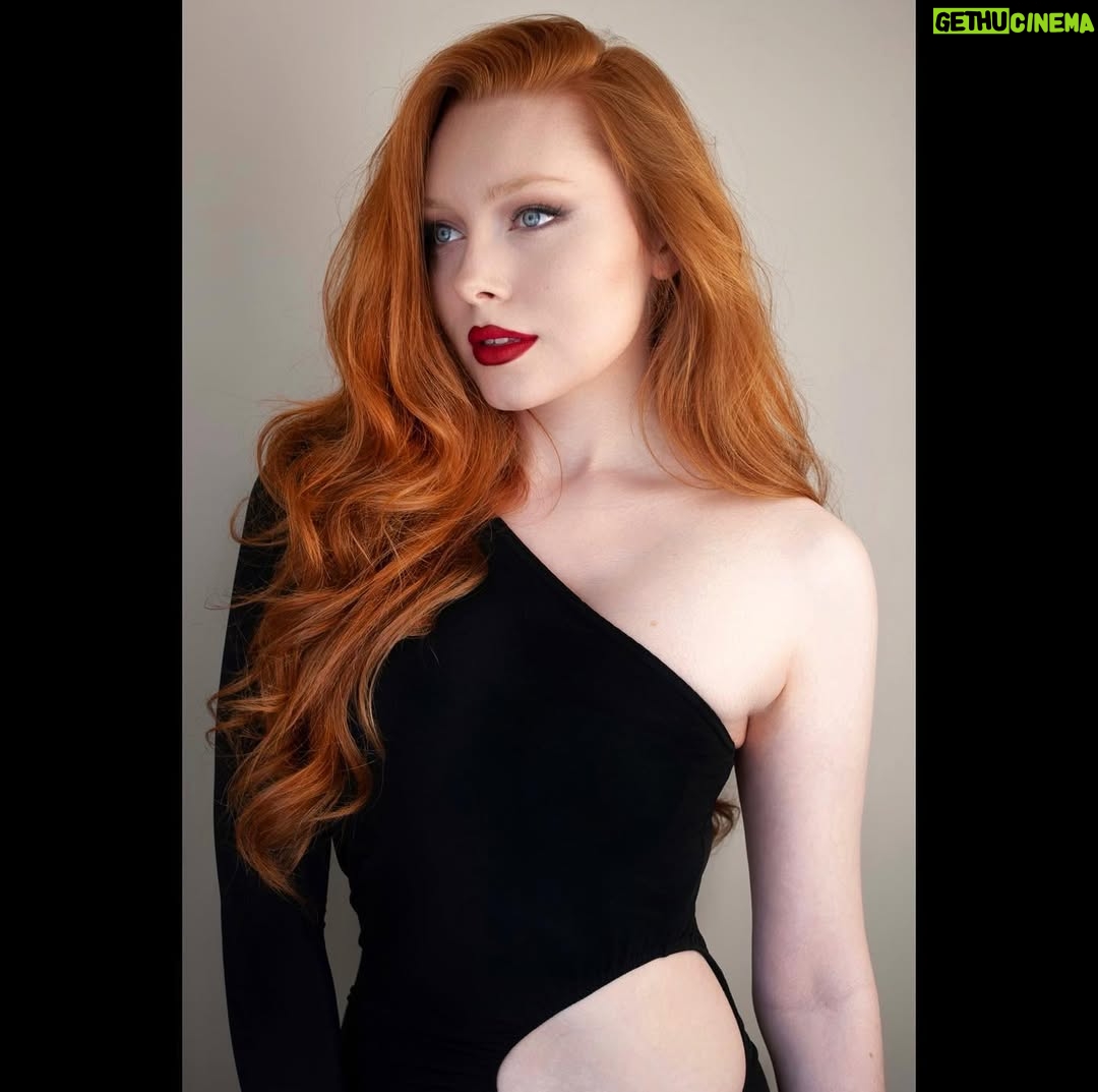 Mia Isabella - 7.9K Likes - 🍸🍸🍸
.
.
.
.
.
.
.
.
.
#redhair #redhaired #ruiva #ruivas #redheadsofinstagram #redhairgirl #gingergirl  #model #fashion #londonfashion #ruivanatural #curls #model #ginger #gingergirl #naturalhair #ruivante #beauty #londonmodel #londonmodels #modelling #naturalred #redheadsdoitbetter  #redheadshavemorefun #redheadmodel #naturalredhead #naturalredheads #longredhair