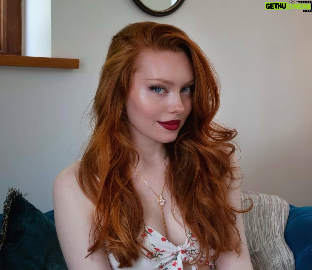 Mia Isabella - 9.2K Likes - 🌹rosy cheeks🌹
.
.
.
.
.
.
.
.
.
.
#redhair #redhaired #ruiva #ruivas #redheadsofinstagram #redhairgirl #gingergirl  #model #fashion #londonfashion #ruivanatural #curls #model #ginger #gingergirl #naturalhair #ruivante #beauty #londonmodel #londonmodels #modelling #naturalred #redheadsdoitbetter  #redheadshavemorefun #redheadmodel #naturalredhead #naturalredheads #longredhair