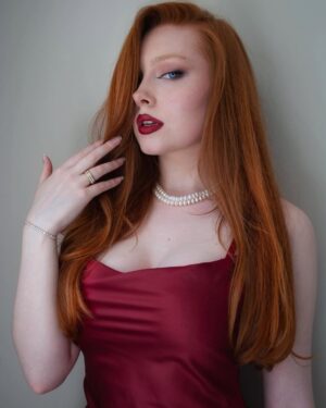 Mia Isabella Instagram - Happy Easter! What did you do to celebrate?🐣🌷
.
.
.
.
.
.
.
.
.
#redhair #redhaired #ruiva #ruivas #redheadsofinstagram #redhairgirl #gingergirl  #model #fashion #londonfashion #ruivanatural #curls #model #ginger #gingergirl #naturalhair #ruivante #beauty #londonmodel #londonmodels #modelling #naturalred #redheadsdoitbetter  #redheadshavemorefun #redheadmodel #naturalredhead #naturalredheads #longredhair