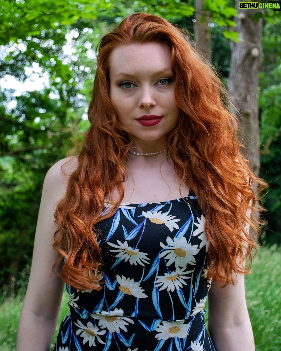 Mia Isabella - 5.1K Likes - 🌾🌳🐝
.
.
.
.
.
.
.
.
.
#redhair #redhaired #ruiva #ruivas #redheadsofinstagram #redhairgirl #gingergirl  #model #fashion #londonfashion #ruivanatural #curls #model #ginger #gingergirl #naturalhair #ruivante #beauty #londonmodel #londonmodels #modelling #naturalred #redheadsdoitbetter  #redheadshavemorefun #redheadmodel #naturalredhead #naturalredheads #longredhair