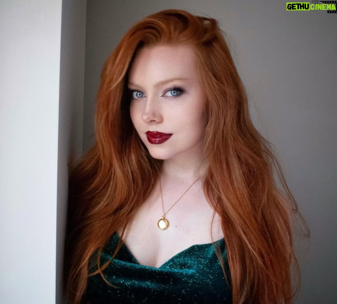 Mia Isabella - 9.4K Likes - 🥀🥀🥀
.
.
.
.
.
.
.
.
.
.
#redhair #redhaired #ruiva #ruivas #redheadsofinstagram #redhairgirl #gingergirl  #model #fashion #londonfashion #ruivanatural #curls #model #ginger #gingergirl #naturalhair #ruivante #beauty #londonmodel #londonmodels #modelling #naturalred #redheadsdoitbetter  #redheadshavemorefun #redheadmodel #naturalredhead #naturalredheads #longredhair