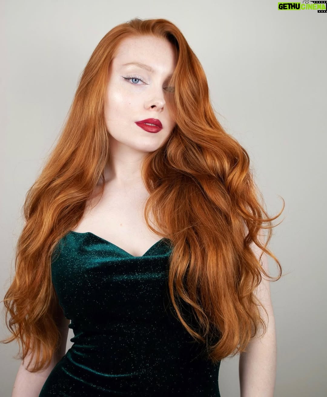 Mia Isabella - 6.1K Likes - Happy belated #nationalredheadday 🥰🥰