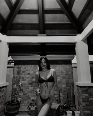 Micaella Raz Instagram - 🖤