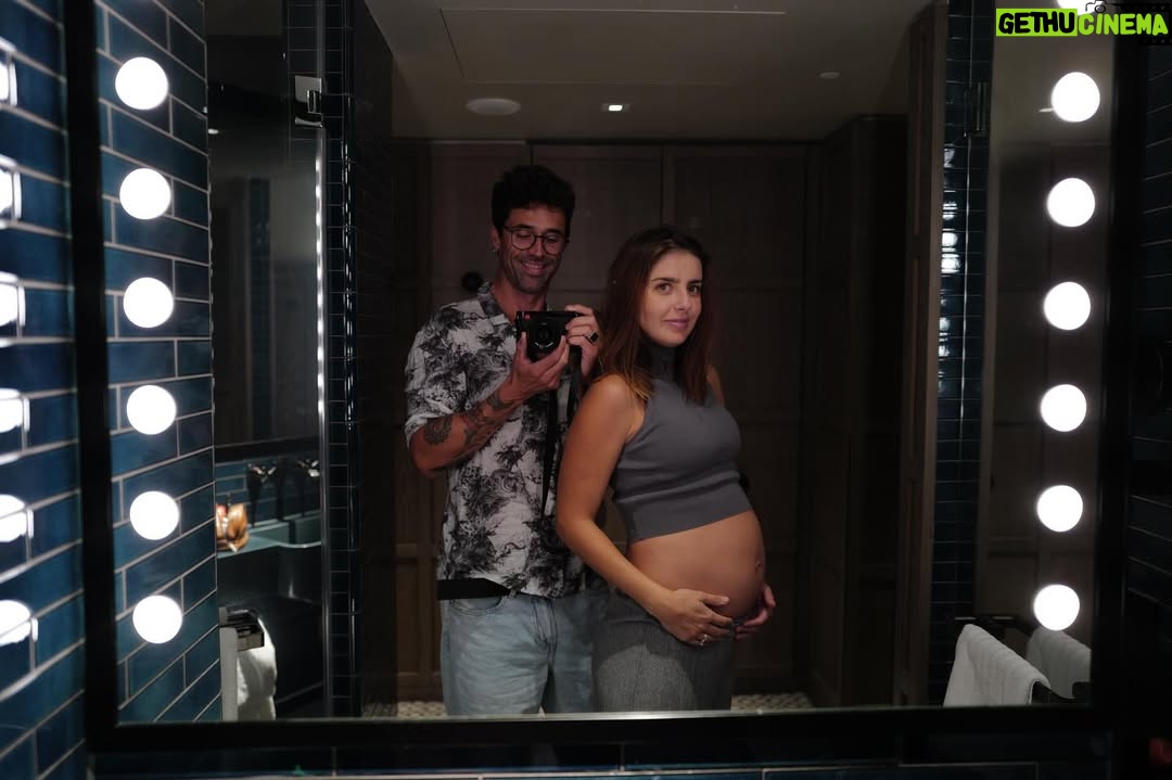 Michelle Renaud - 258.9K Likes - Londres con mucho ❤️❤️

La familia sigue creciendo😍😍 TE AMO @michellerenaud 🤰🏻