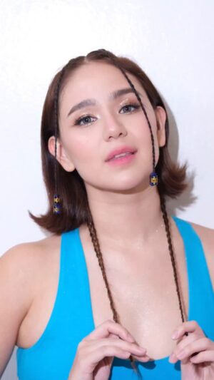 Mikee Quintos Instagram - What do you think of Lira’s new look? 😝

#Encantadia #Sanggre
