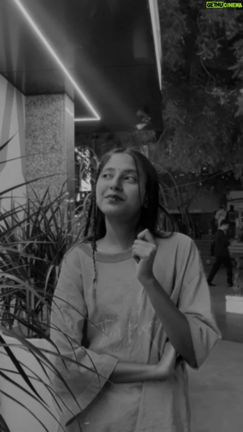 Mikku Arya - 3.8K Likes - Meri maa ka muskurana 🥺❤️@mikku2073 
.
.
.
.
.
.
.
.
.
.
.
#reelsinstagram #foryoupage💙 #viralvideos #explorepage #featured #reelkarofeelkaro❤