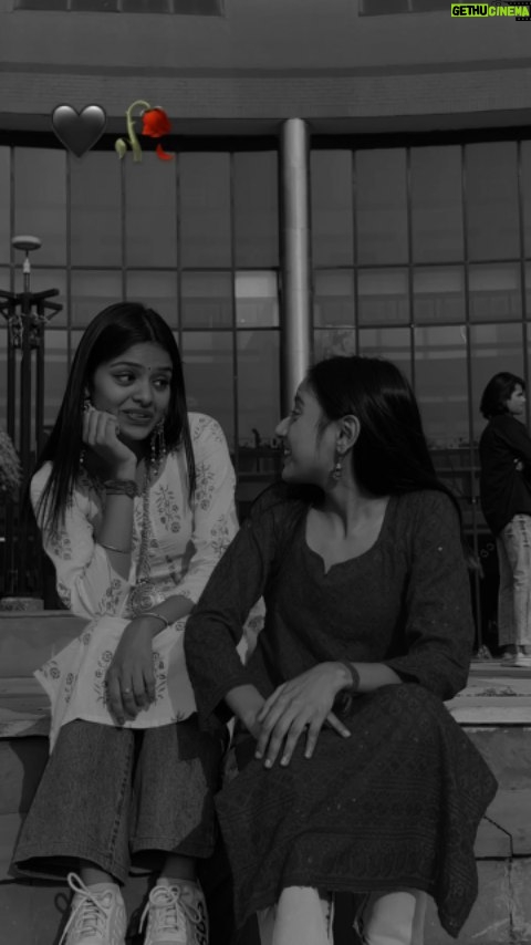 Mikku Arya - 104.8K Likes - 🖤🙂@mikku2073 
.
.
.
@spshreya0718 
.
.
.
.
.
.
.
.
.
.
#reelinstagram #foryoupage💙 #viralvideos #explorepage #featured #reelkarofeelkaro❤