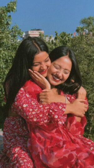 Mikku Arya Instagram - Hum haina ek dusre ke liye ❤️🥺@mikku2073 
.
.
.
@spshreya0718 
.
.
.
.
.
.
#bestiegoals #bestfriends #frendshipgoals #reelinstagram #foryoupage💙 #viralvideos #explorepage #featured #reelkarofeelkaro❤