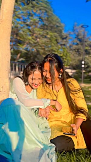 Mikku Arya Instagram - Khao kasam meri🥺❤️@mikku2073 
.
.
.
@_pooja.chhetri 
.
.
.
.
.
.
.
.
.
.
.
.
#bestigoals❤️💕 #bestfriends #friendshipgoals #reelinstagram #foryoupage💙 #viralvideos #explorepage #featured #reelkarofeelkaro❤