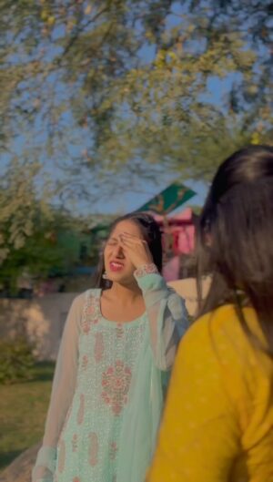 Mikku Arya Instagram - Jaan hai meri❤️🥺@mikku2073 
.
.
.
@_pooja.chhetri 
.
.
.
.
.
.
.
.
.
.
.
.
.
#bestigoals❤️💕 #bestfriends #friendshipgoals #reelinstagram #foryoupage💙 #viralvideos #explorepage #featured #reelkarofeelkaro❤