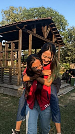 Mikku Arya Instagram - Ek tu hi yaar mera🥺❤️@mikku2073 
.
.
.
@_pooja.chhetri 
.
.
.
.
.
.
.
.
.
#bestiegoals💕 #bestfriends #friendshipgoals #reelinstagram #foryoupage💙 #viralvideos #explorepage #feature #reelkarofeelkaro❤