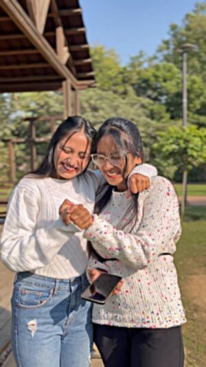 Mikku Arya Instagram - Humesha sath rahenge ❤️🥺@mikku2073 
.
.
.
@_pooja.chhetri 
.
.
.
.
.
.
.
.
#bestigoals❤️💕 #bestfriends #friendshipgoals #reelinstagram #foryoupage💙 #viralvideos #explore #featured #reelkarofeelkaro❤