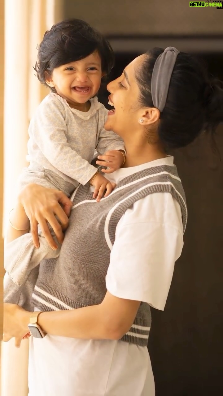 Milana Nagaraj - 660.9K Likes - My Pari’s smile is my everything😍

VC @ppl_call_me_sky_