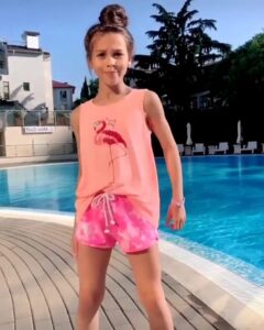 Actress Milana Nekrasova HD Photos and Wallpapers November 2020