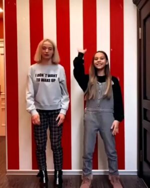 Milana Nekrasova Instagram - Follow @milana_nekrasova_club 
.
.
.
.
..
..
.
.
 
.
.
.
.
.
.
.
.
.
#likee #likeeapp #likeeмилана #likeeappindonesia #likeeindonesia