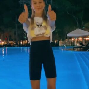 Milana Nekrasova Instagram - Follow @cutsalsaa96 
.
.
.
.
.
.
.
.
.
.
.
.
.
.
#likee #likeeapp #likeeмилана #likeefox #likeeappindonesia #likeeindonesia