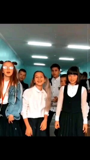 Milana Nekrasova Instagram - Follow @milana_nekrasova_club 
.
.
.
.
.
.
.
.
.
.
.
.
.
.
.
.
.
.
.
#likee #likeeapp #likeeappindonesia #likeeмилана