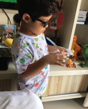 Mileide Mihaile Instagram - Vocês sabem, né? 💭
Esse dump foi escolhido com lágrimas nos olhos, pelo simples fato de transbordar amor e gratidão.

Meu filho, Yhudy, já não é mais uma criança, mas dentro de mim ele sempre será o meu bebê. 💙
Todos os dias, eu faço questão de lembrar o quanto ele é amado, especial e escolhido.
Deixo aqui, nesse registro, a prova viva de que ele é o meu guia, minha força e o meu maior propósito em ser melhor a cada dia.

Ser mãe dele é o meu maior título, o mais lindo e o mais verdadeiro. 

E nesse Dia das Crianças, desejo que todas sejam cuidadas, protegidas e amadas como realmente merecem, com paciência, com presença e com o olhar cheio de ternura. 💫

Que nunca lhes falte colo, fé, sonhos e alguém que acredite nelas todos os dias.
Hoje e sempre, que a gente saiba preservar a pureza, o brilho e a esperança que vivem dentro de cada pequeno e dentro de nós também. 🙏🏼