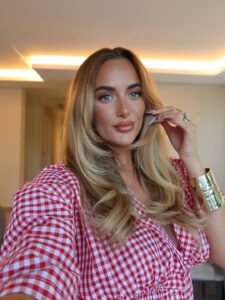 Actress Millie Court HD Photos and Wallpapers October 2025