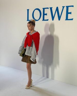 Milly Alcock Instagram - Loewe before, during & after š
@loewe
@vicoskin