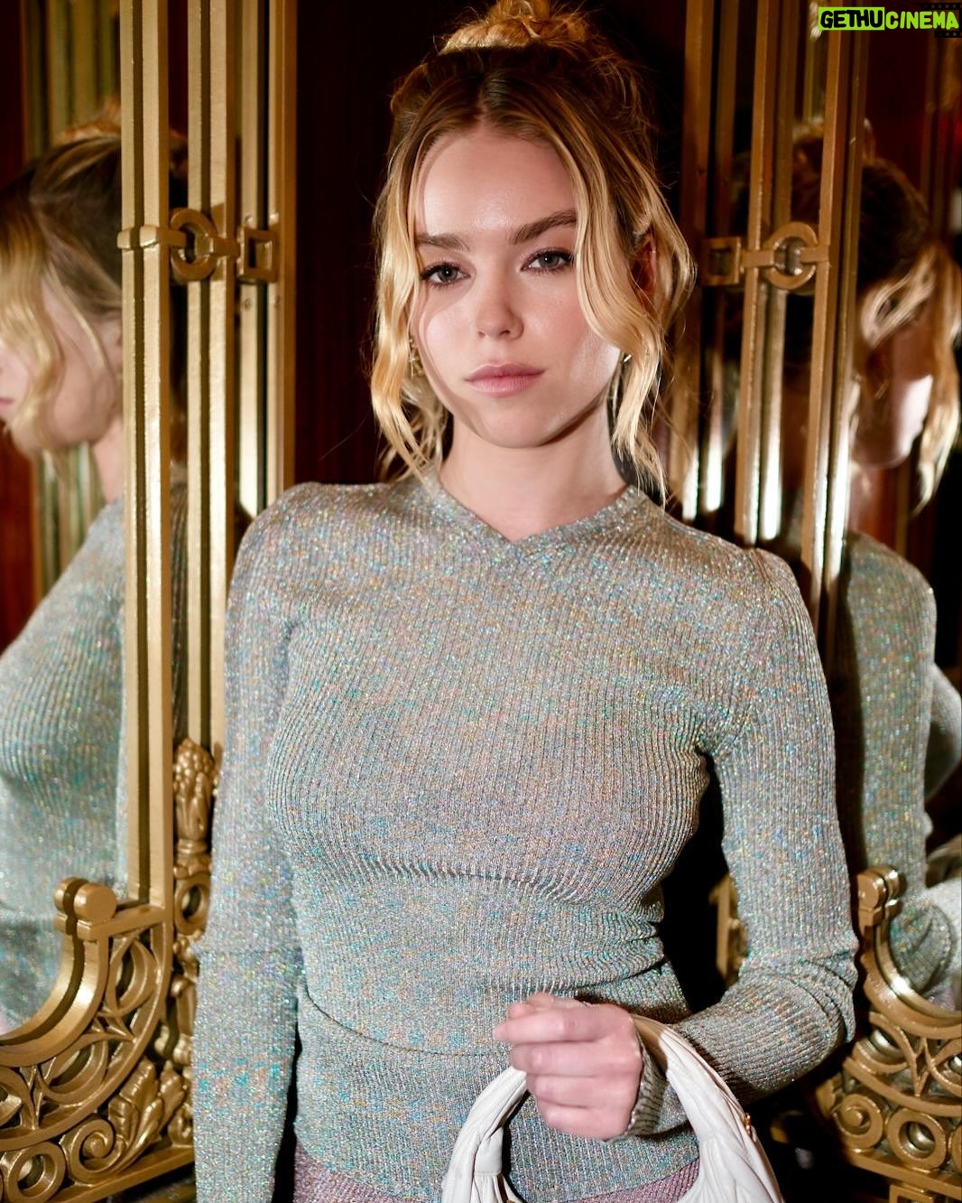 Milly Alcock - 232K Likes - Sirens Premiers 22nd of May on @netflix 🧜‍♀️

@taliasparrowmakeup 
@hairjordan 
@rosefordestudio 
@annickopp 
@alliej