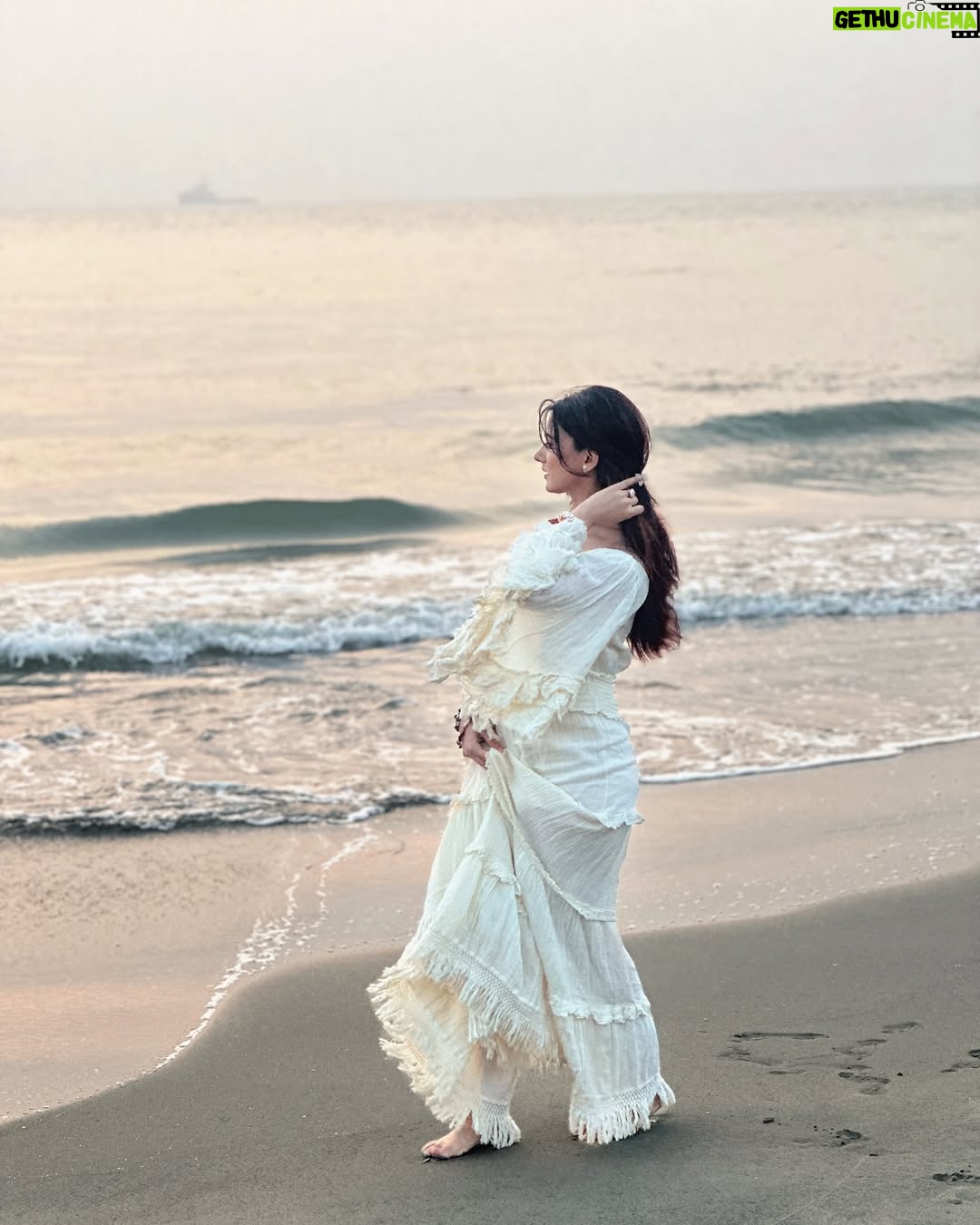 Mim Mantasha - 48.4K Likes - Me & the sea🌊