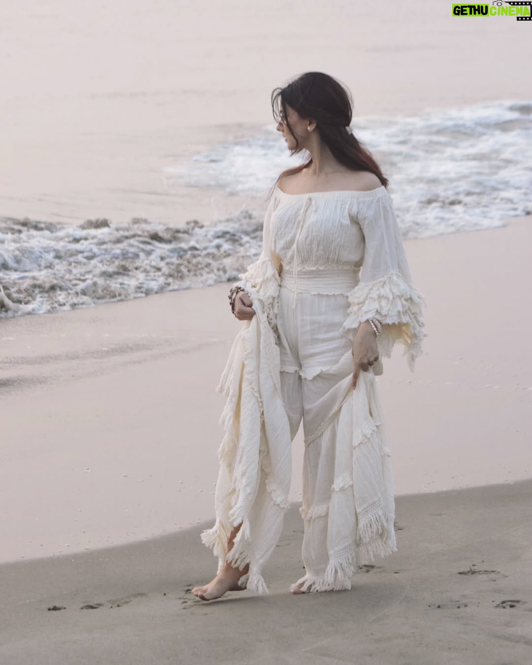Mim Mantasha - 48.4K Likes - Me & the sea🌊