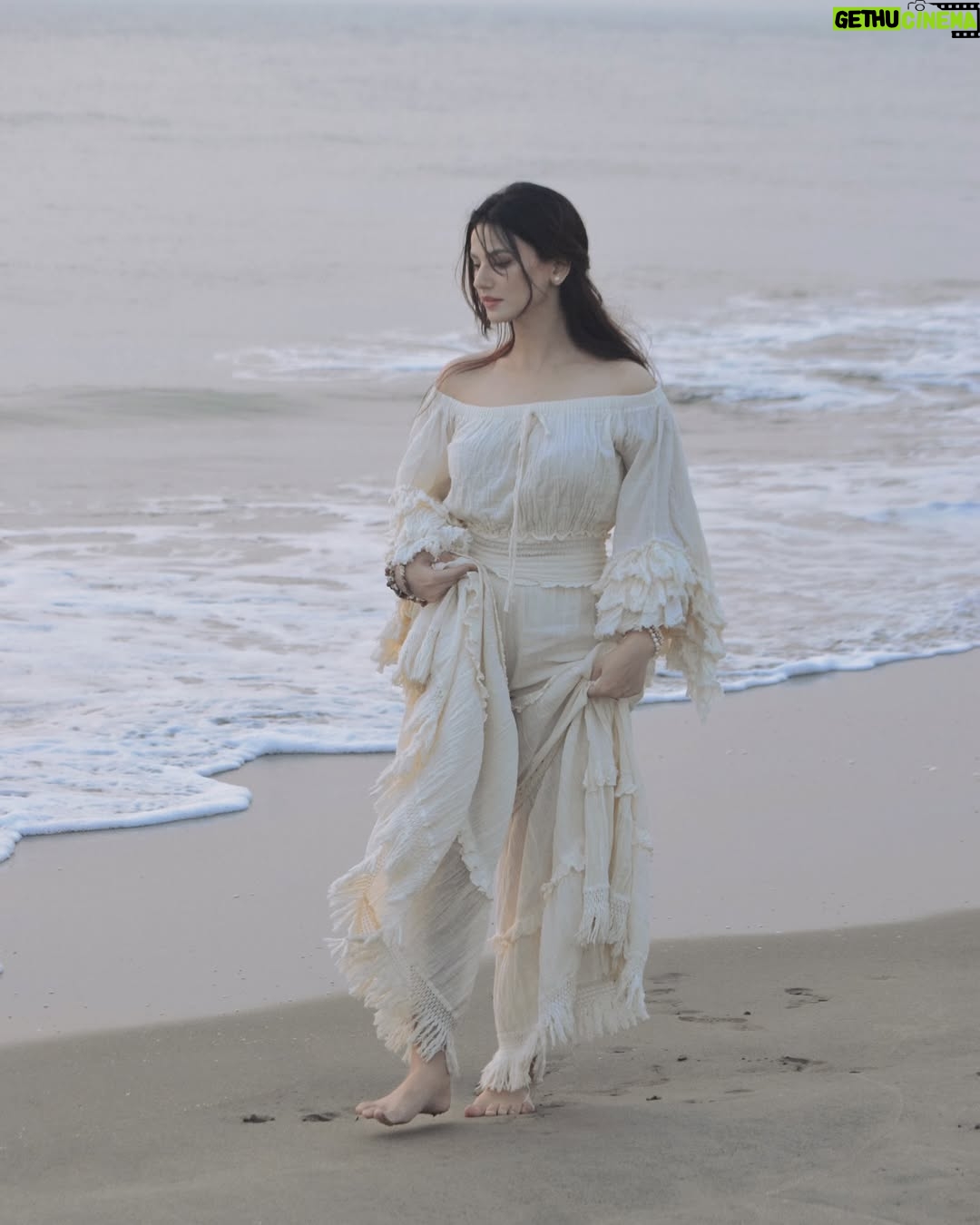 Mim Mantasha - 48.4K Likes - Me & the sea🌊