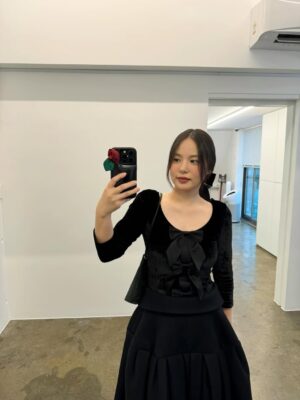 Min Hyo-rin Instagram - 안녕하세요 민효린이에요🤗
엄마로서 지내는 저의 모습도 많이 응원해 주세요🫶🏻
날씨가 많이 쌀쌀해졌어요 모두 건강 유의하세요💕