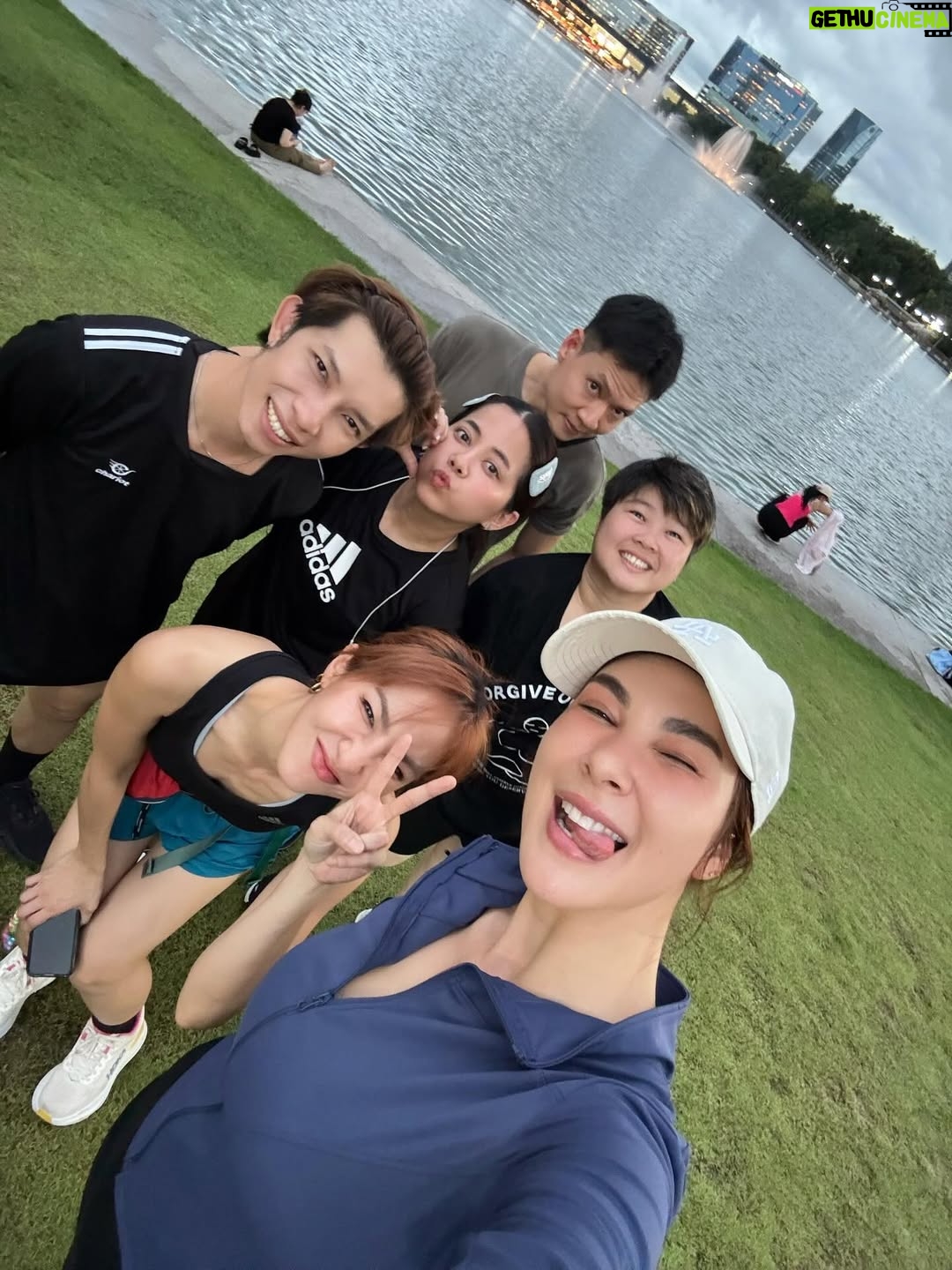 Mintita Wattanakul - 7.2K Likes - พบมิตร บ้างนัดพบ บ้างบังเอิญพบ