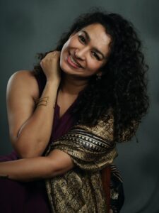 Actress Misha Ghoshal HD Photos and Wallpapers September 2025