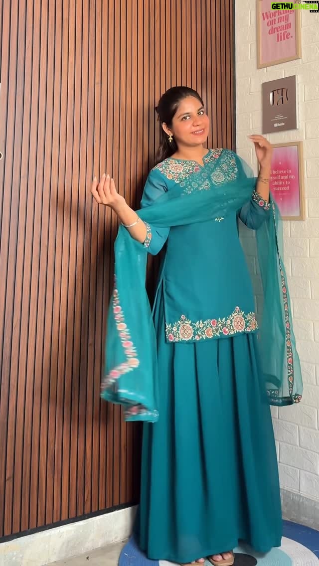 Miss Taanii - 1.5K Likes - Which one you choose ✨? Comment”sharara” for Links 🫶🏻💙
PRETTIEST SHARARA SUITS FROM FLIPKART 
.
.
.
Big billion day sale Flipkart haul review kurta sets wedding suits ethnic wear 
#ethnicwears #shararasuit #flipkartfashion