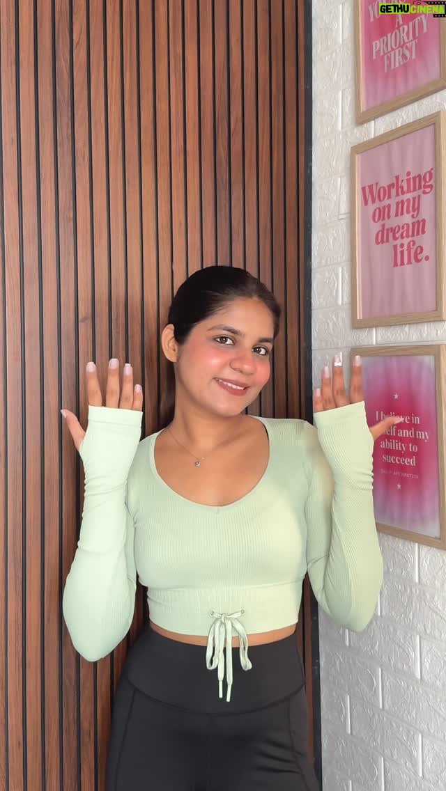 Miss Taanii - 1.4K Likes - For gym girlies 🫶🏻Comment “gym” for Links 🖤
GYM TOPS HAUL FROM FLIPKART 
.
.
.
Sports tshirt gym outfits fits tops review flipkart haul 
#gymgirl #gymoutfits #gymfits #gymtop #flipkartfashion