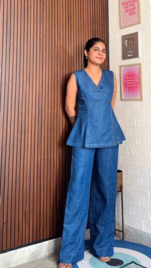 Miss Taanii Instagram - So classy 🖤 Comment “Denim” for Links🫶🏻✨
DENIM CO-ORD SETS FROM FLIPKART 💙
.
.
.
#flipkartfashion