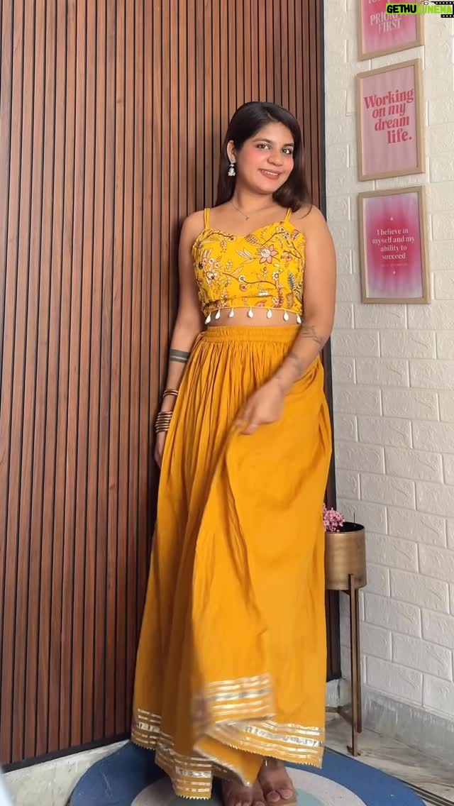 Miss Taanii - 5.3K Likes - So many options ✨Comment”navratri” for Links 🫶🏻
NAVRATRI FITS LEHENGA CHOLI FROM FLIPKART 
.
.
.
Tags:- blouses skirts flipkart haul ethnic wear wedding fits flared 
#ethnicwear #lehengacholi #navratrioutfit #flipkarthaul