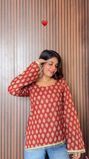 Miss Taanii Instagram - Most beautiful kurti ever♥️🫶🏻✨ Comment” kurti” for Links 
This short kurti is from @tivaah.official ❤️
Available on @meeshoapp 💓

.
.
Diwali kurti outfits navratri college fits meesho haul meesho kurtis meesho kurta set Pinterest kurti full sleeves 
#meeshokurtaset #meeshokurtihaul #shortkurti #diwalioutfit #tivaah