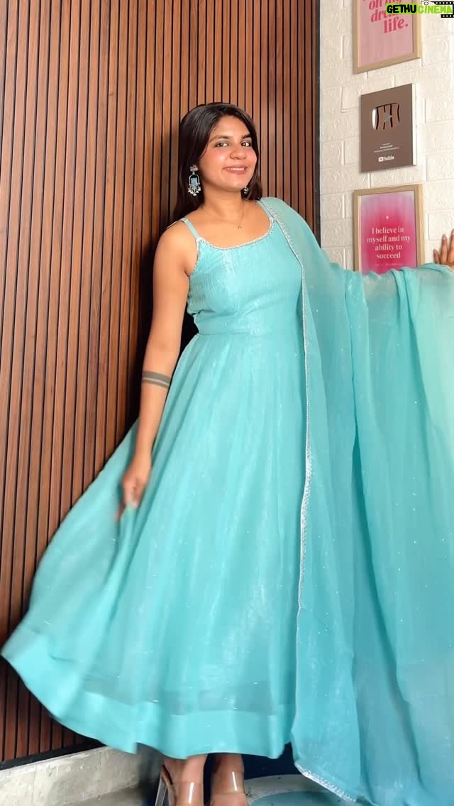 Miss Taanii - 2.3K Likes - Pretty pretty 💞✨ Comment “Anarkali” for links 🫶🏻
BEAUTIFUL FLARED ANARKALI SUITS FROM FLIPKART 
.
.
.
Tags:- kurta sets embroidery suits wedding function kurta sets flipkart haul review diwali navratri durga pooja suits shaadi 
#anarkalisuits #flipkartfashion #diwalioutfit