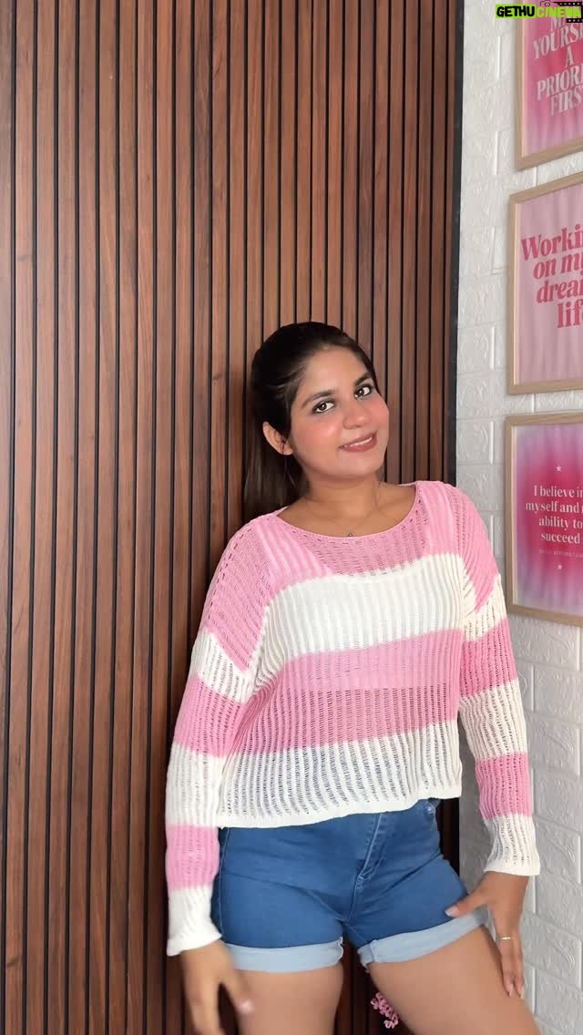 Miss Taanii - 2.5K Likes - Grab these ✨Comment “crochet “ for Links 💙
CROCHET TOPS HAUL FROM FLIPKART 
.
.
.
Tags:- full sleeves tops pre winter tops flipkart haul flipkart review 
#flipkarthaul #crochettop #fullsleeves
