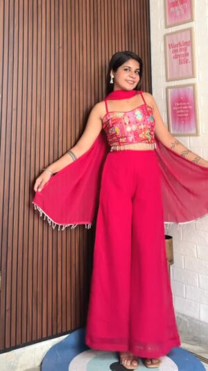Miss Taanii Instagram - Love these 🫶🏻Comment “want” for links ♥️
FESTIVE ETHNIC FITS FROM FLIPKART 
.
.
.
Top palazzo skirt sharara shrug ethnic wear flipkart haul review 
#topbottomset #shararaset #ethnicwear #flipkartfashion
