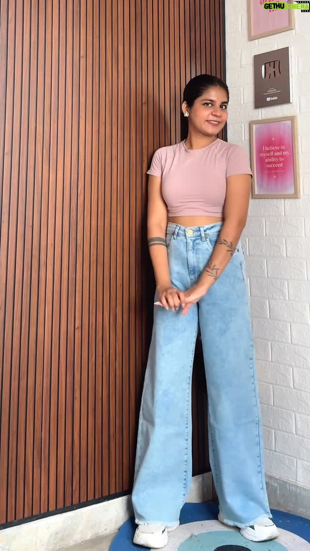 Miss Taanii - 3.5K Likes - Fit 🫶🏻♥️Comment “Jeans” for Links ✨
HIGH RISE OR WAISTED JEAND FROM FLIPKART 
.
.
.
Bottomwear haul jeans pants trousers cargos denim flipkart review 
#bottomwear #jeans #flipkarthaul
