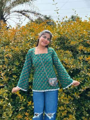 Miss Taanii Instagram - Cotton Corset Short Kurti with Unique Lace Designing 🌿
COMMENT “Corset” FOR LINKS ✨
•Have zipper on side 
•Made of Cotton
•Available in XS , S , M , L 
•AVAILABLE ON MEESHO 
.
.
.
Tivaah kurti , short kurti , full sleeves , cotton kurti , college fits , stylish kurti , meesho kurti