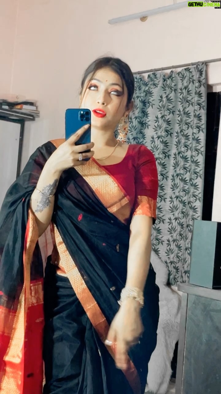 Mitumaam - 1.7K Likes - My crush😜
@mita7337 

#reels #reelsinstagram #reelsvideo #reelkarofeelkaro