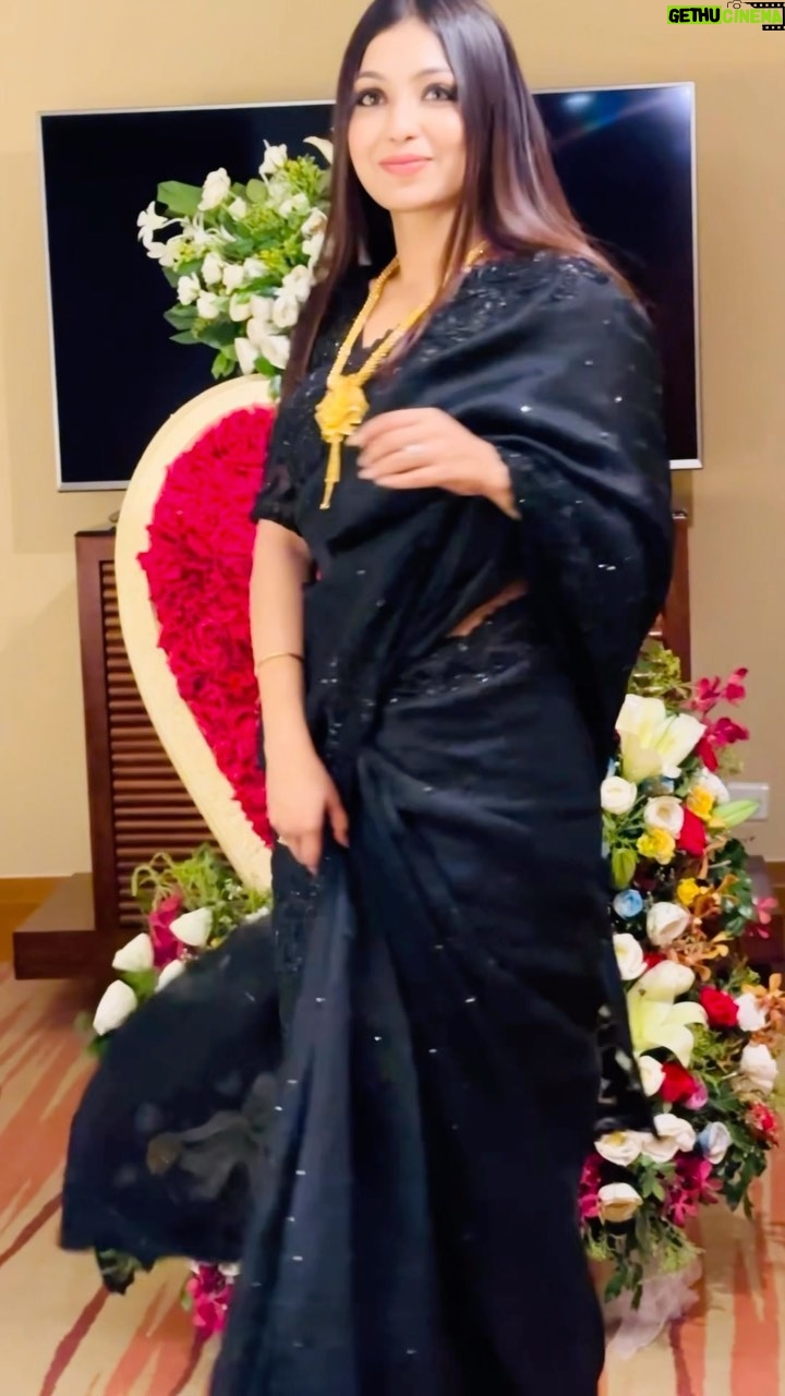 Mitumaam - 458 Likes - পেয়েছি তোকেএর বেশি চায় কী এ মোন❤️H❤️

#reelsinstagram #reelsvideo #reels #reelsindia #reelkarofeelkaro