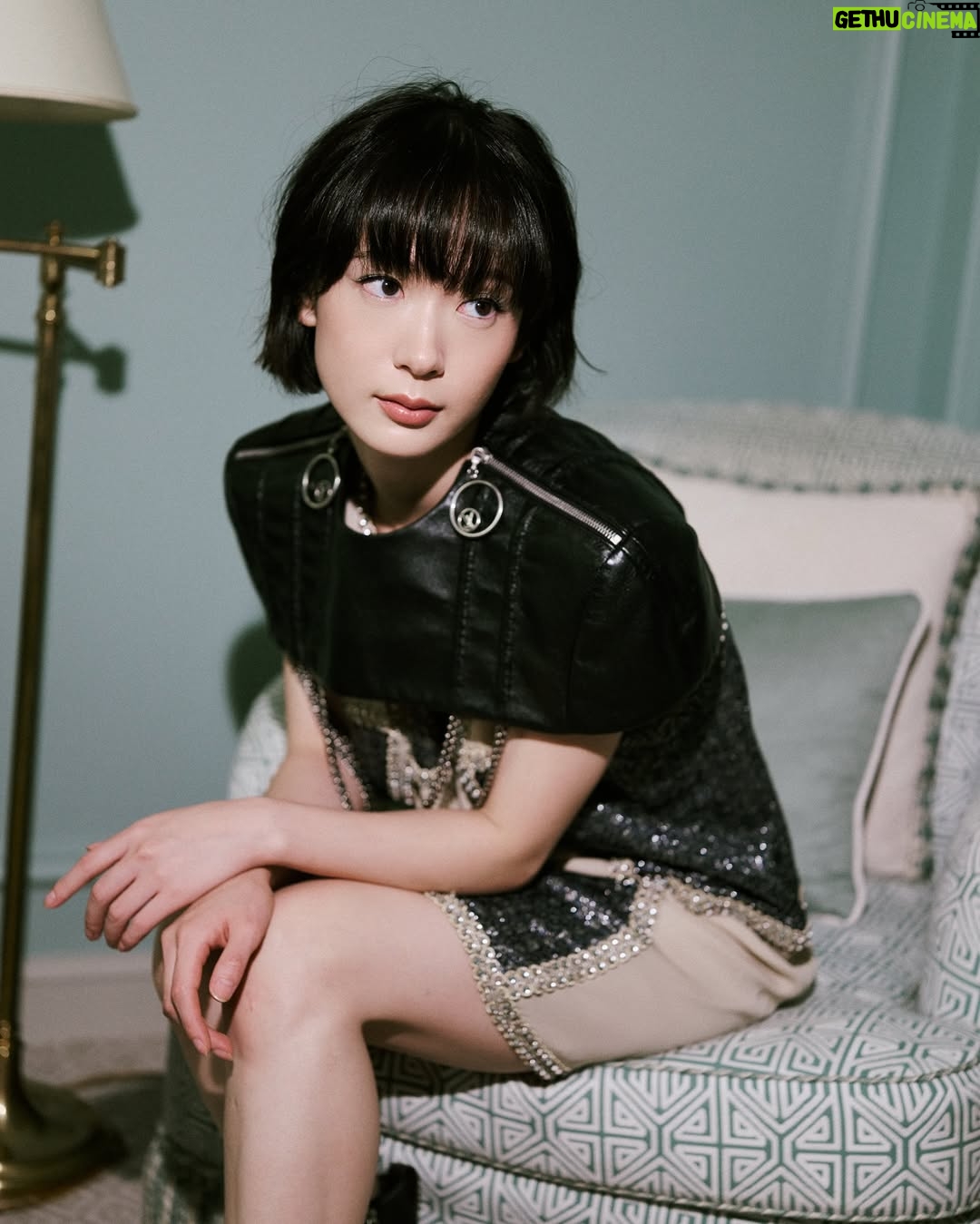 Moeka Hoshi - 5.4K Likes - “I chose a light and airy look with a bright tone to match a daytime show, with a sense of movement,” @moekappa823 tells us of her look for the @LouisVuitton spring ’26 show in Paris this week. “I imagined the dreamy atmosphere of the Louvre Museum with the sunlight streaming in.”

The Japanese actress and breakout star of FX’s hit drama Shōgun took us along as she got ready to see @nicolasghesquiere’s latest collection for the French fashion house. Before Hoshi took her front row seat alongside the likes of Emma Stone, Zendaya, and Lisa, she invited us to see her look coming together, shared her current playlist, and her must-dos while in Paris for fashion week (enjoying croissants among them).

Head to the link in our bio for the full feature.

photos: @pierre__mouton
stylist: @jasonrembert
hair: @knightjosh
makeup: @allanface