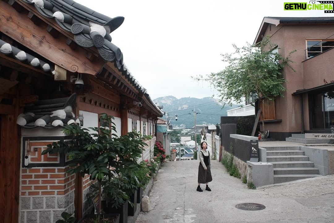 Mone Kamishiraishi - 72.6K Likes - メンズノンノでの連載が最終回を迎えました。卒業旅行としてみんなで韓国に！思い出すとまだ味がします。まだ美味しい
沢山のお店で、沢山の方にお世話になりました。世界の食を通して暮らしを垣間見たり、翻って日本や自分自身に思いを巡らせたり。豊かな時間でした。たのしかったー！ご馳走様でした！