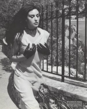 Monica Bellucci Instagram - ❤️Photos From the archives of Helmut Newton @helmutnewtonfoundation 
for @vogueitalia 

#monicabellucci#tbt#photographer#helmutnewton#bnw#vogueitalia