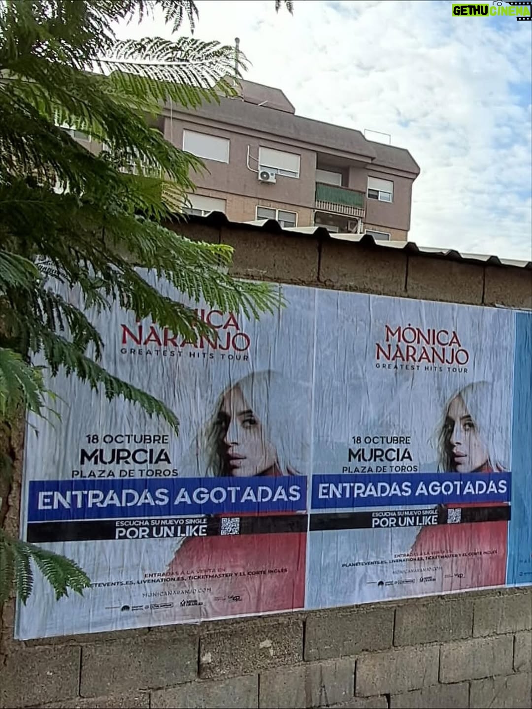Mónica Naranjo - 1.8K Likes - ¡Murcia, qué hermosa eres! ☀️

¡Primer show de la gira con todas las entradas agotadas! GRACIAS. 🥹❤️

¿A quién vemos mañana sábado, 18 de octubre, en la @plazadetoros.murcia (@murcia_on)? 

Celebraremos los 30 años de carrera de @monicanaranjo, en un espectáculo único donde interpreta las versiones originales de sus canciones más emblemáticas.

📻 @los40classic.oficial, emisora oficial, con el apoyo de @cadena_dial. 🎧 ¡No olvides escuchar el nuevo sencillo, “Por un like”!

#MónicaNaranjoGreatestHitsTour