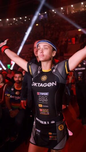 Monika Chochlíková Instagram - Welcome! 🌋

⚠️OKTAGON 77 | NOW | via OKTAGON.tv 📲