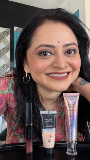 Monika Dabade Instagram - ✨Festive season = glow up season ✨ 

But let’s be real... tired of dull skin ruining the vibe? 😩
I’ve found my instant glow secret and I’m spilling it 💖
 Faces Canada’s got us covered 👀💫
@letspurplle

#StrobeGlowFace#LightweightMakeup#hydramatteFoundation#EasyMakeup 
#ComfywowLipstick #Strobe#glow#glowing#FacesCanada
